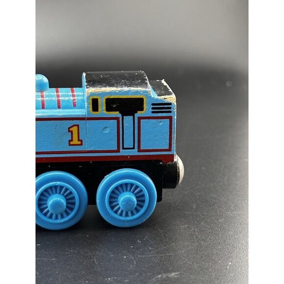 Thomas & Friends Wooden Railway Thomas Vintage 2003 Train Engine Blue Loose - Picture 7 of 9